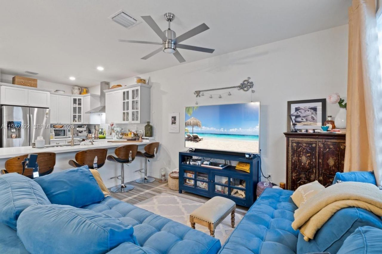 3304 W 92nd Pl, Hialeah, FL 33018 Photo