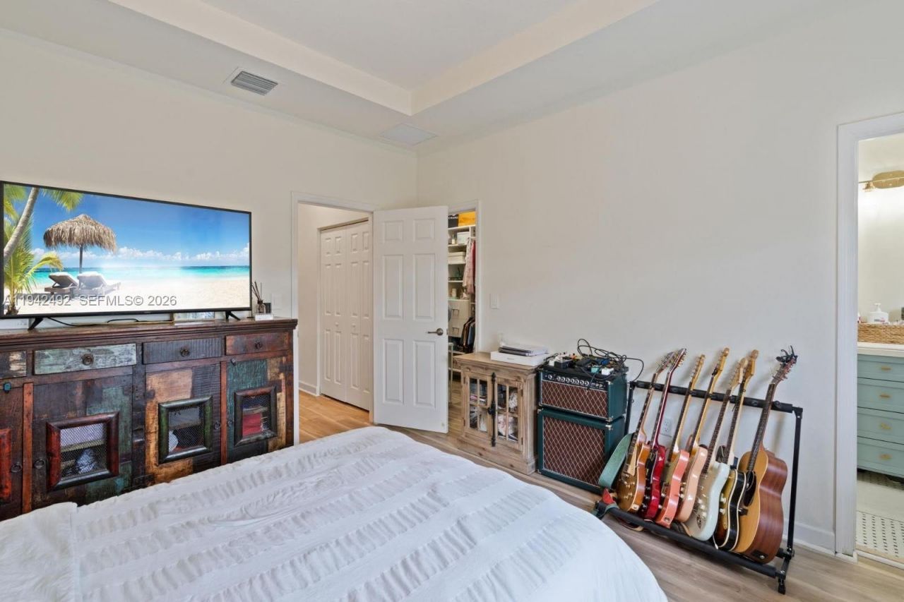 3304 W 92nd Pl, Hialeah, FL 33018 Photo