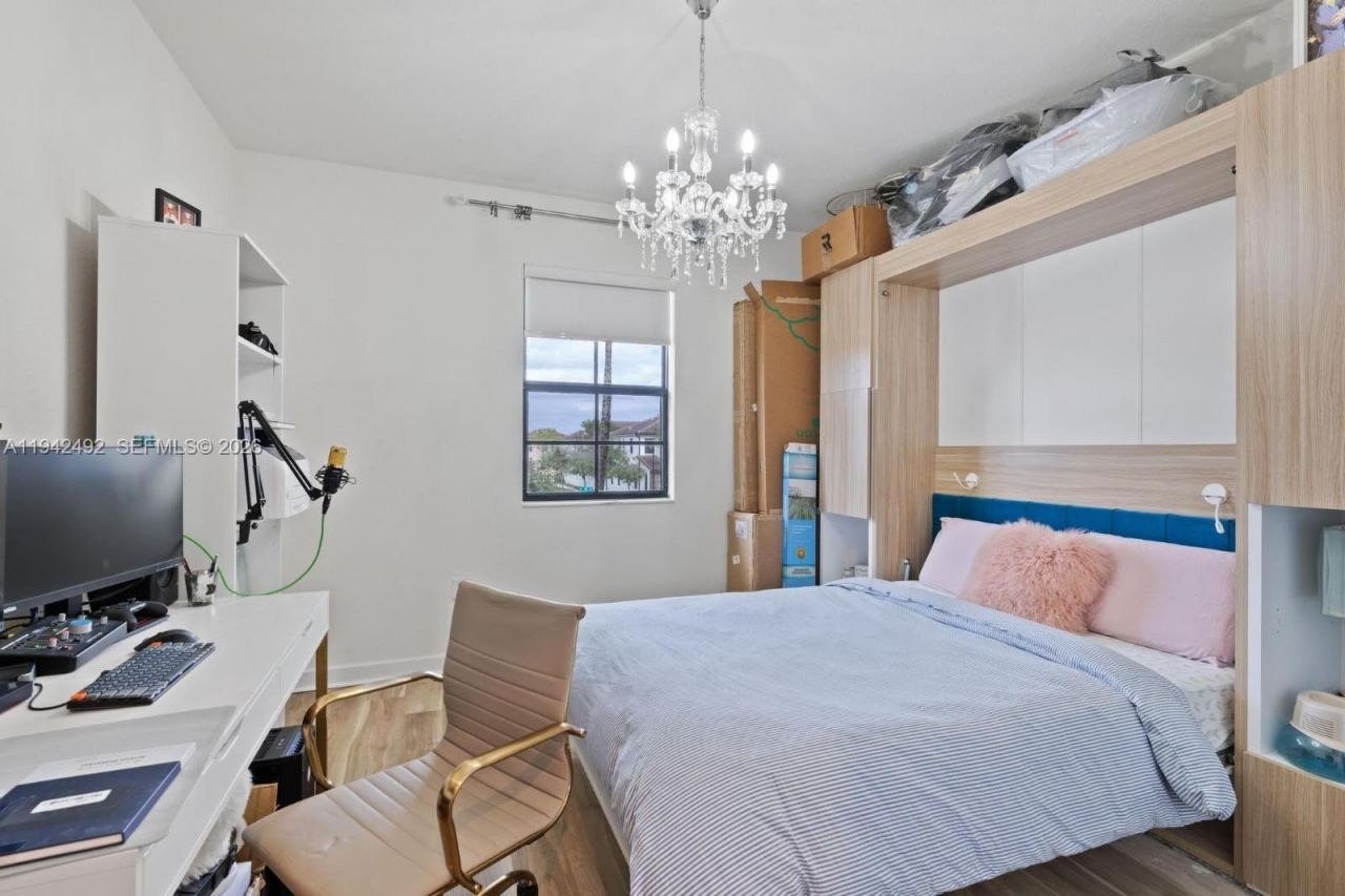 3304 W 92nd Pl, Hialeah, FL 33018 Photo