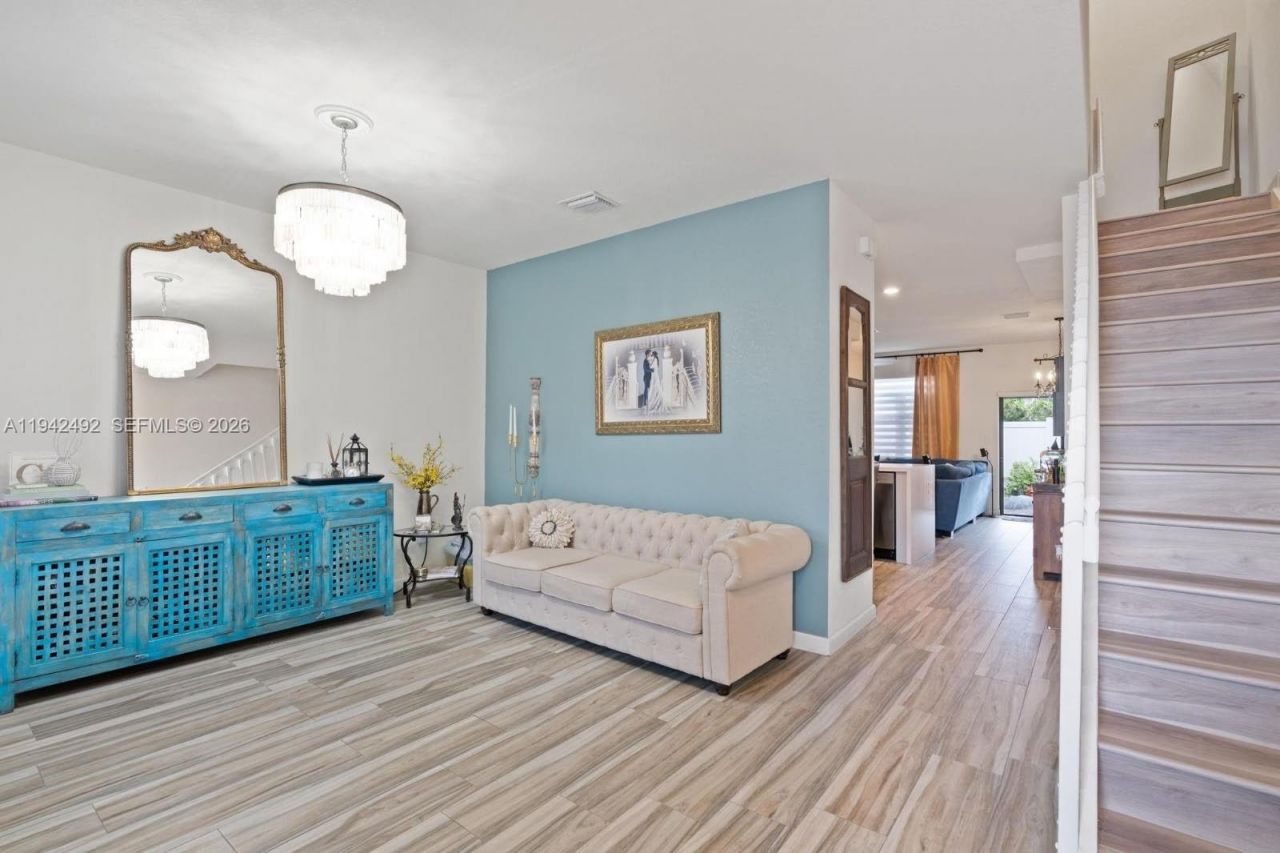 3304 W 92nd Pl, Hialeah, FL 33018 Photo