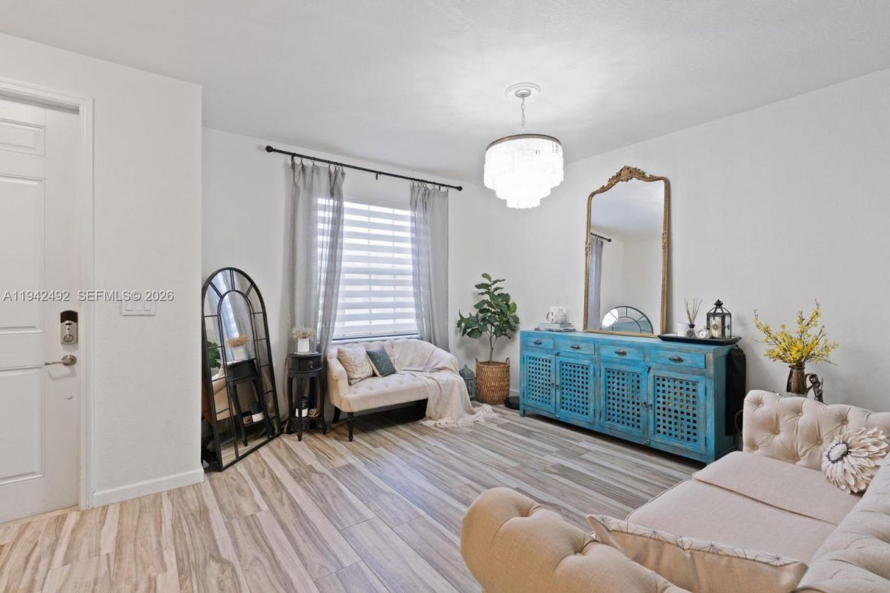 3304 W 92nd Pl, Hialeah, FL 33018 Photo