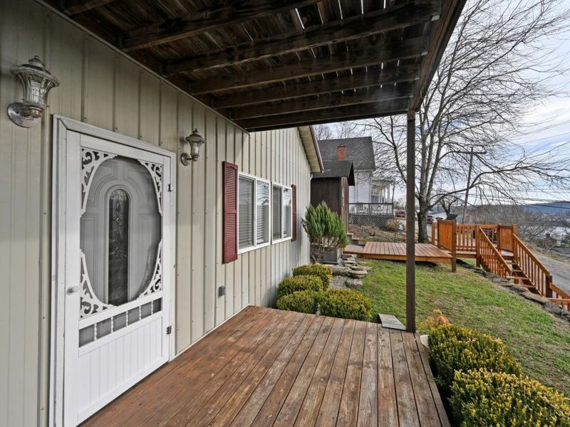 570 Mountain Street, Aberdeen, OH 45101 Photo 6