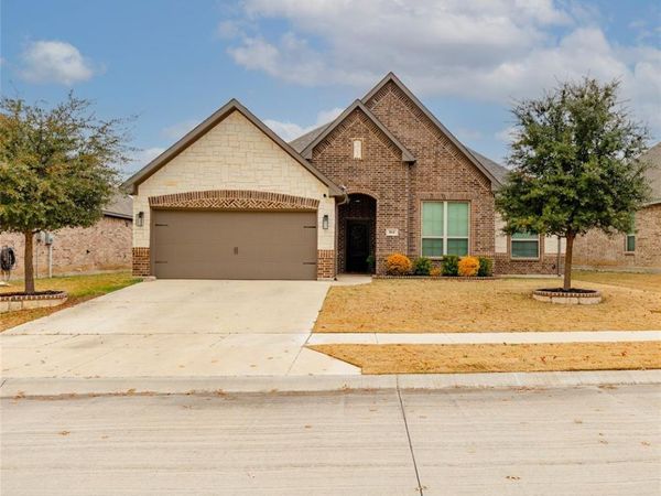 161 Windy Glen Drive, Decatur, TX 76234