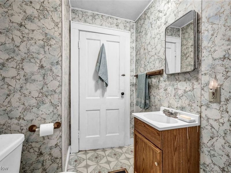 1296 Weiser Avenue, Akron, OH 44314 Photo 21