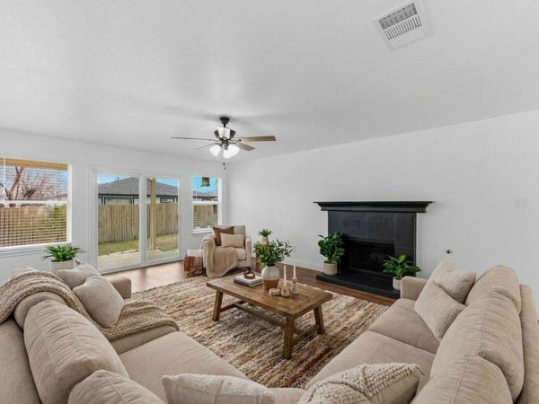 3817 Haleys WAY, Round Rock, TX 78665