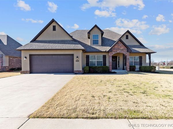 10402 S 226th East Avenue, Broken Arrow, OK 74014