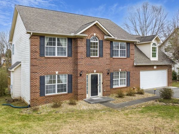 7630 Racing Run Rd, Knoxville, TN 37920