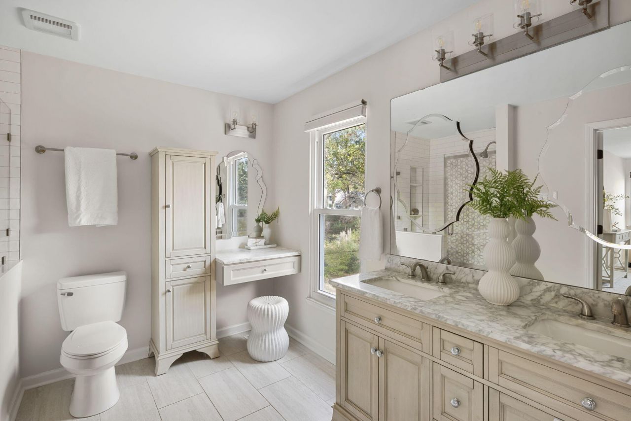 1490 Diamond Boulevard Photo 15