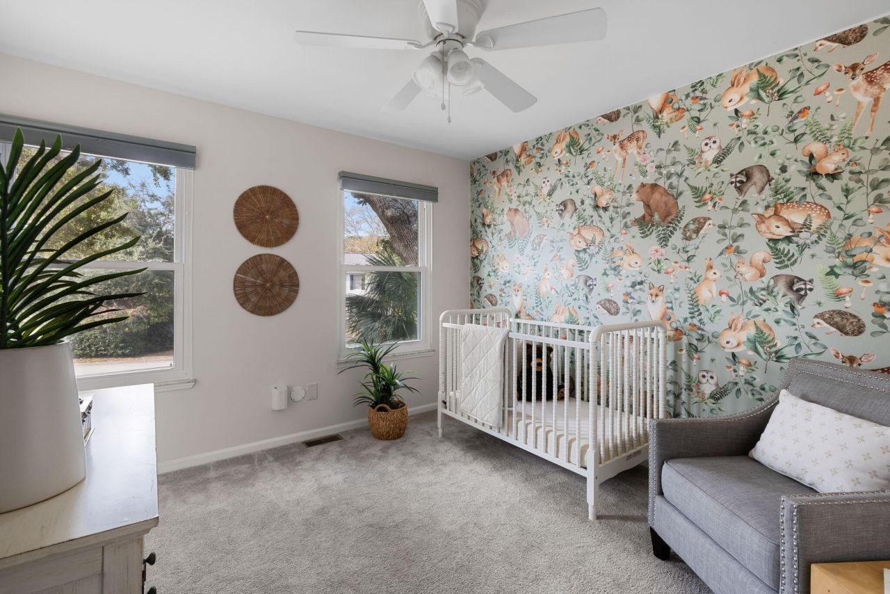 1490 Diamond Boulevard Photo 19