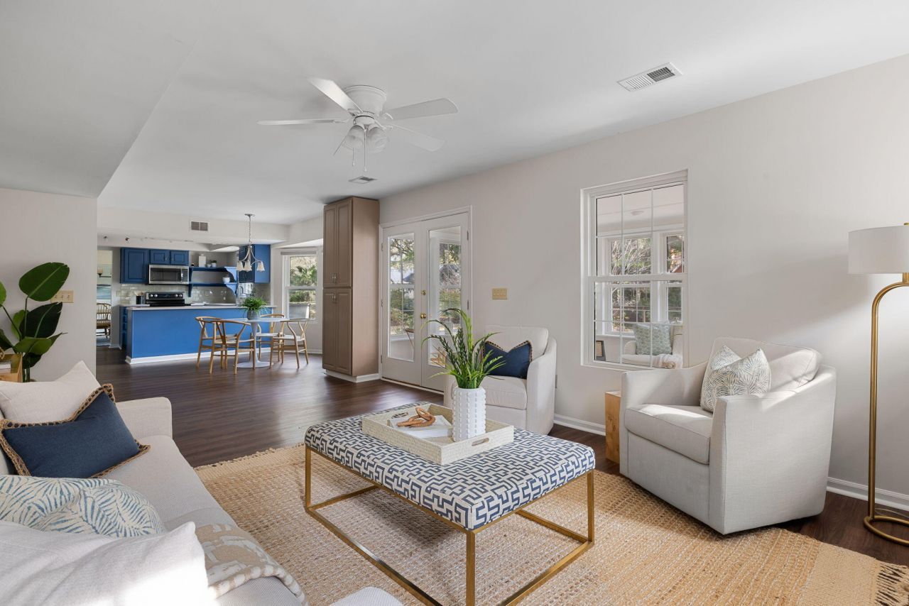 1490 Diamond Boulevard Photo 9