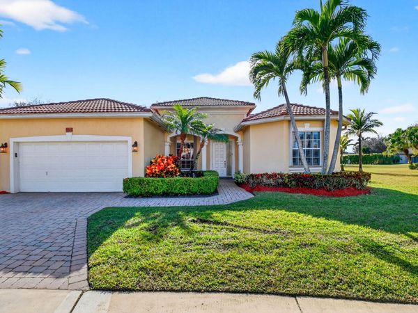 9566 Lantern Bay Circle, West Palm Beach, FL 33411
