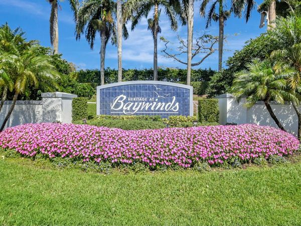 9566 Lantern Bay Circle, West Palm Beach, FL 33411