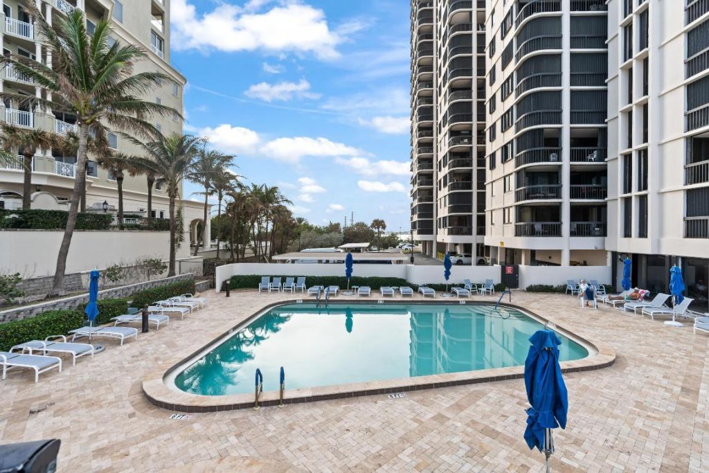5380 N Ocean Drive, Unit 10g, Singer Island, FL 33404 Photo
