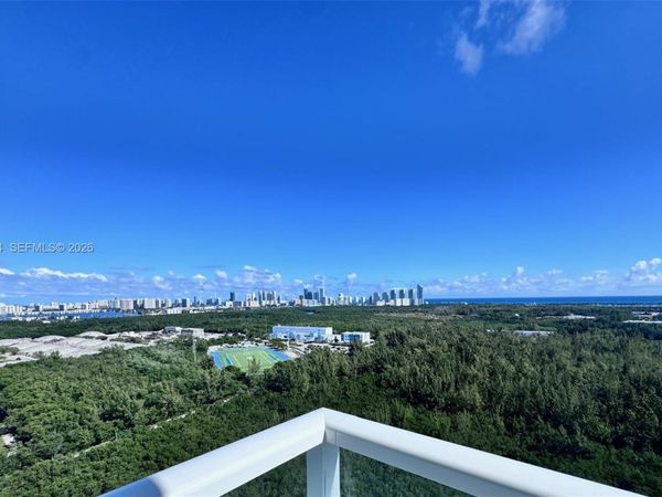 14951 Royal Oaks Ln, Unit 2506, North Miami, FL 33181