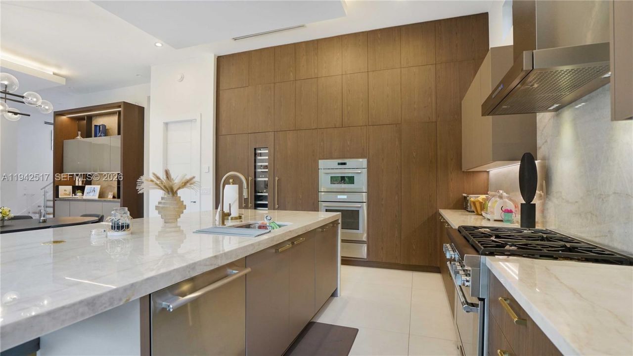 510 NE 4th Ln, Boca Raton, FL 33432 Photo