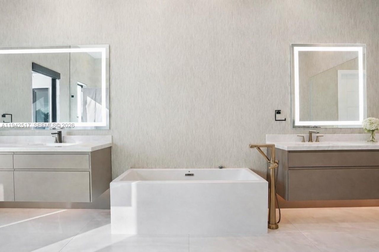 510 NE 4th Ln, Boca Raton, FL 33432 Photo