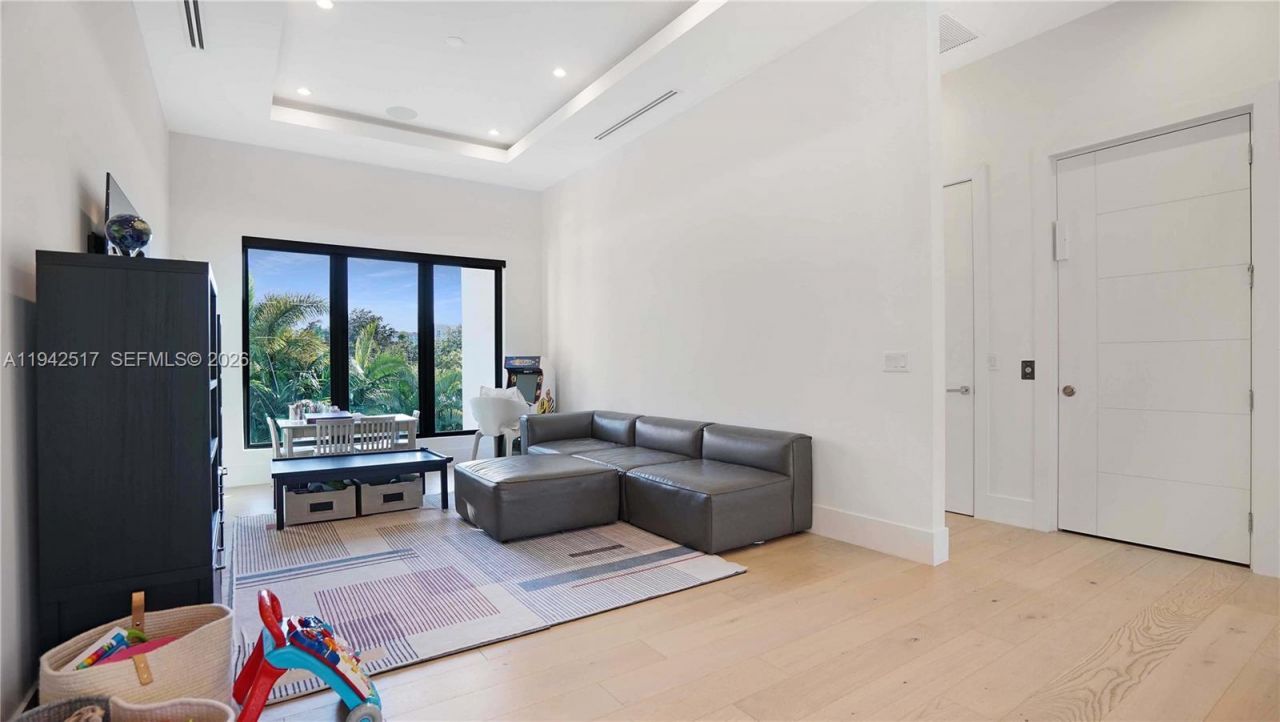 510 NE 4th Ln, Boca Raton, FL 33432 Photo