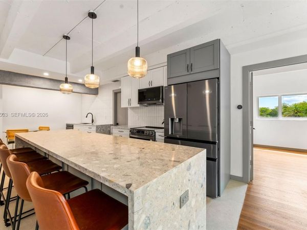 645 NE 121st St, Unit 302, North Miami, FL 33161