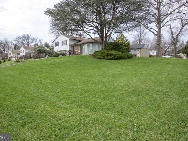 1180 BALLYTORE ROAD, HUNTINGDON VALLEY, PA 19006