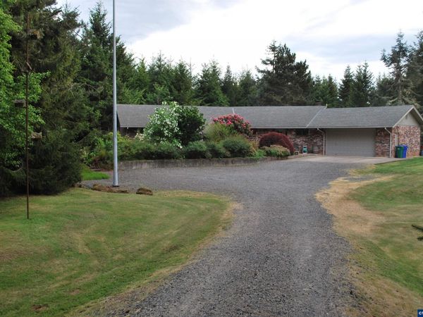 27572 S Kinzy Rd, Estacada, OR 97023