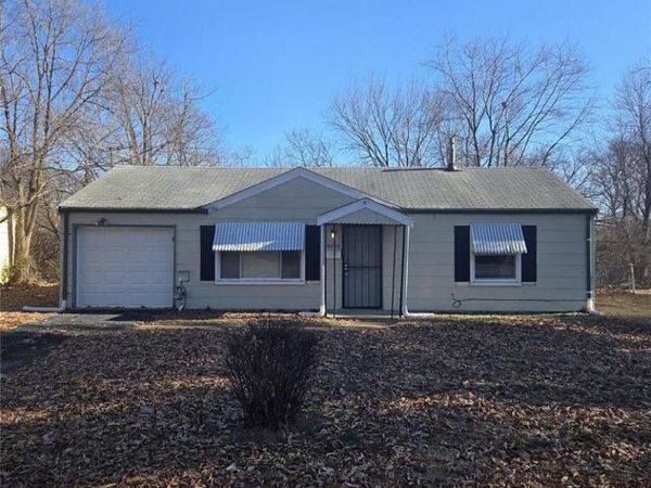 9828 Lorna Lane, St Louis, MO 63136