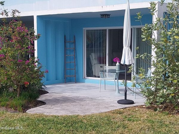 55 Sea Park Boulevard, Unit 605, Satellite Beach, FL 32937