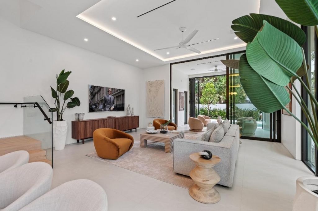 1136 NE 9th Avenue, Delray Beach, FL 33483 Photo