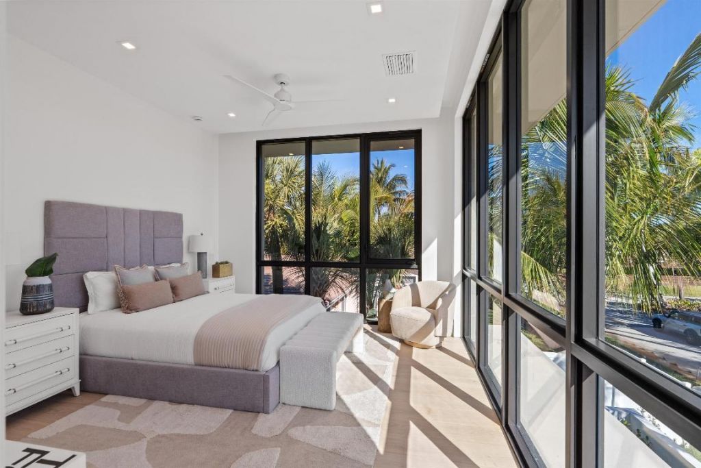 1136 NE 9th Avenue, Delray Beach, FL 33483 Photo