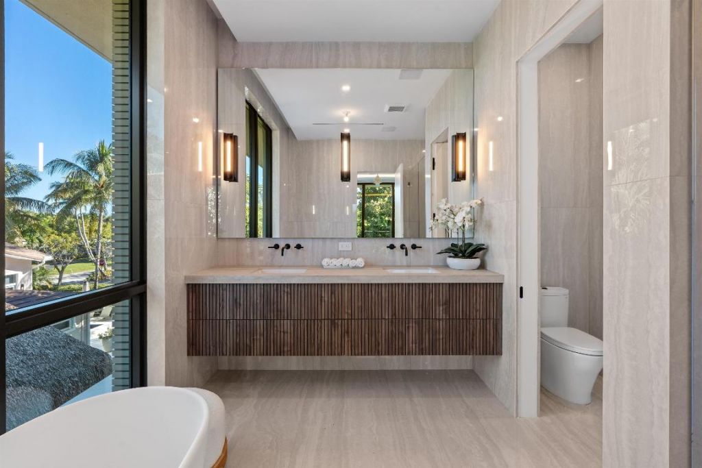 1136 NE 9th Avenue, Delray Beach, FL 33483 Photo