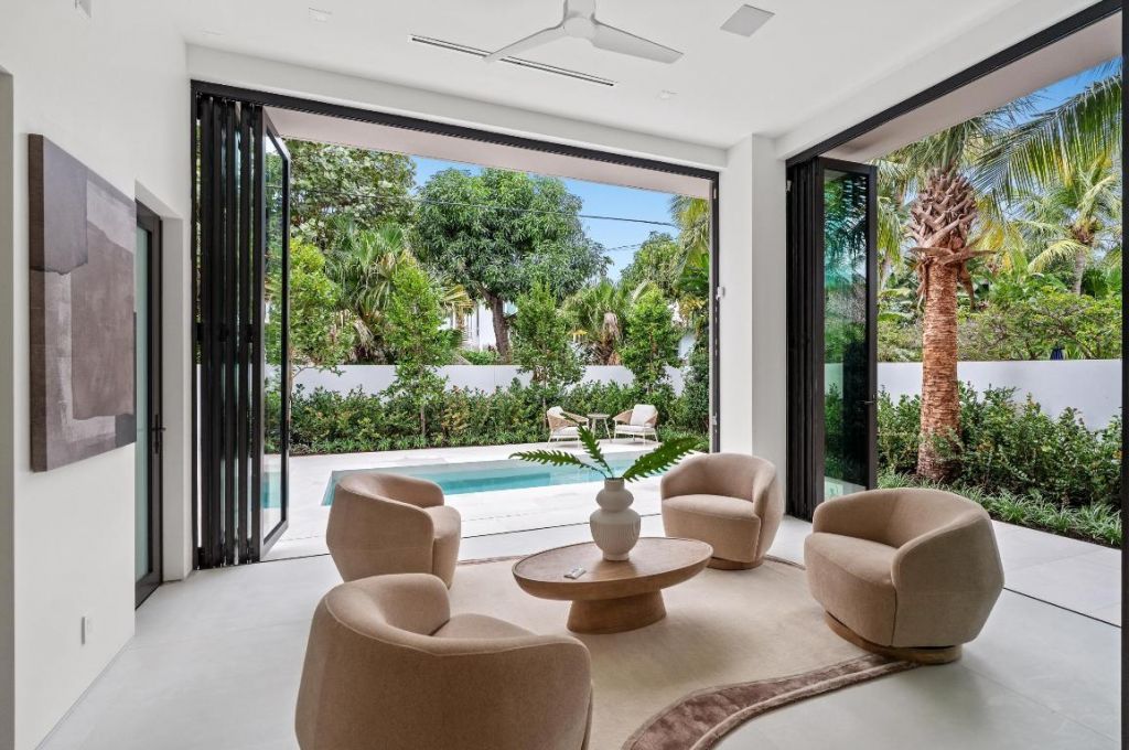 1136 NE 9th Avenue, Delray Beach, FL 33483 Photo