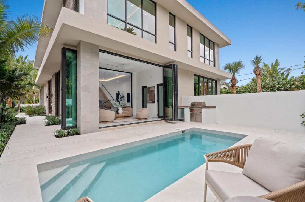 1136 NE 9th Avenue, Delray Beach, FL 33483 Photo