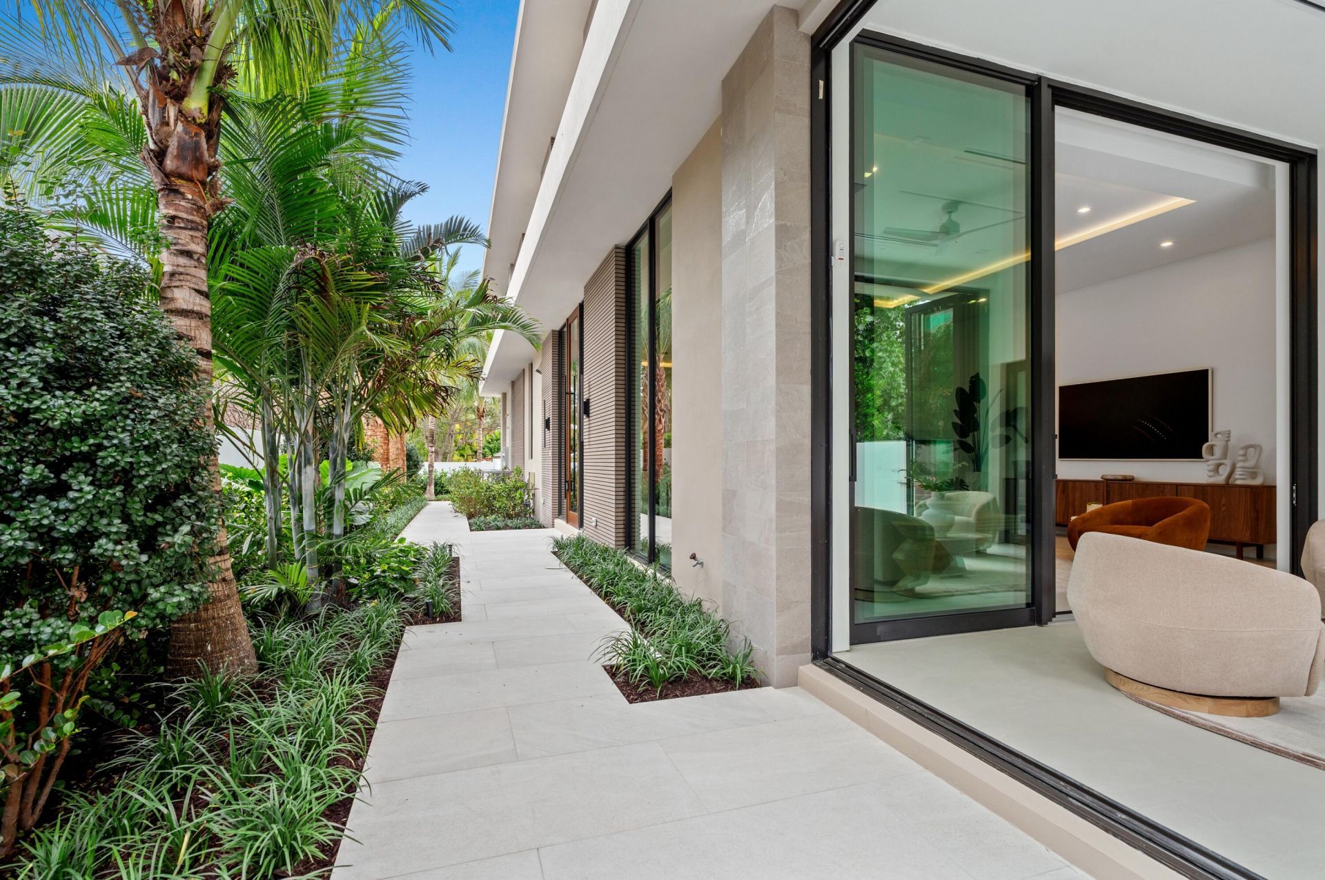 1136 NE 9th Avenue, Delray Beach, FL 33483 Photo