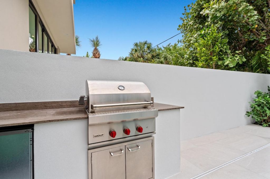 1136 NE 9th Avenue, Delray Beach, FL 33483 Photo