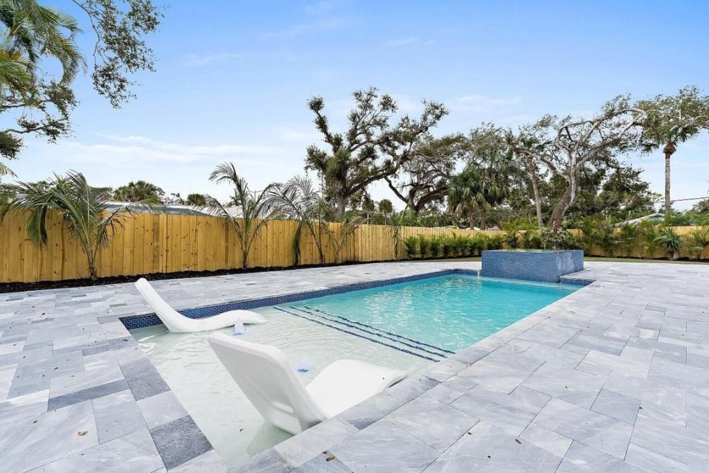 706 Flamevine Lane, Vero Beach, FL 32963 Photo