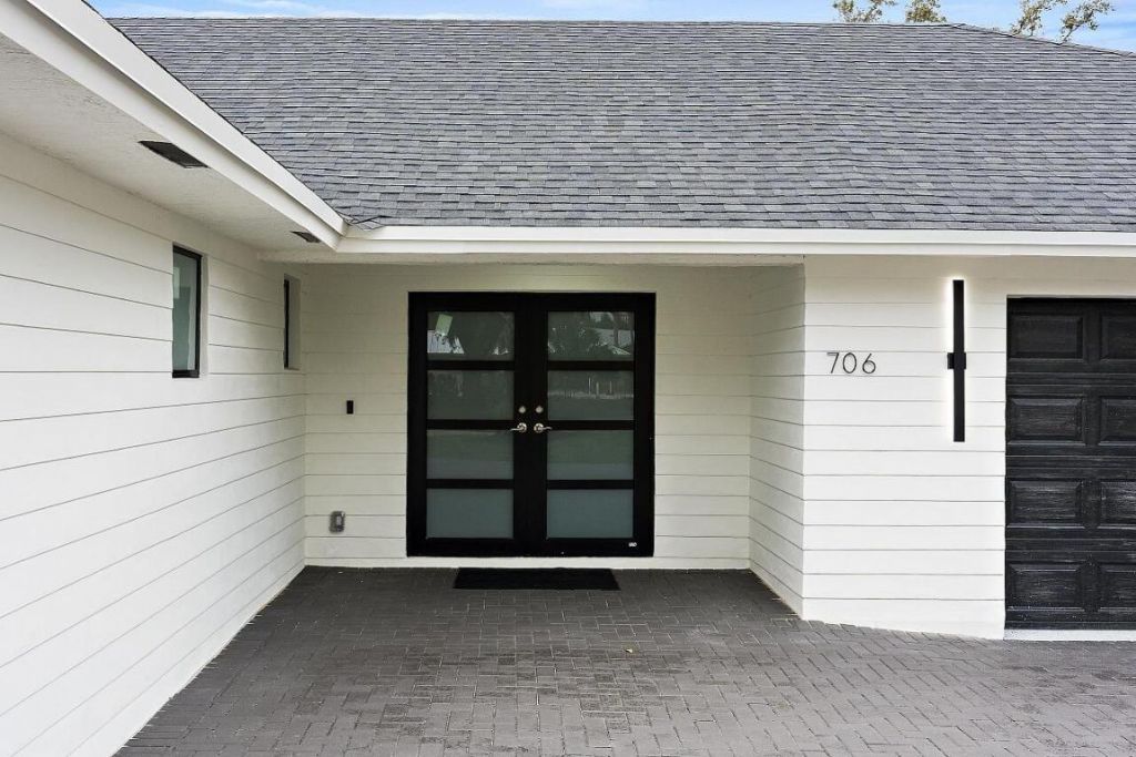 706 Flamevine Lane, Vero Beach, FL 32963 Photo