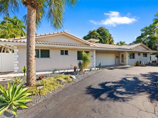 2616 Middle River Drive, Fort Lauderdale, FL 33306