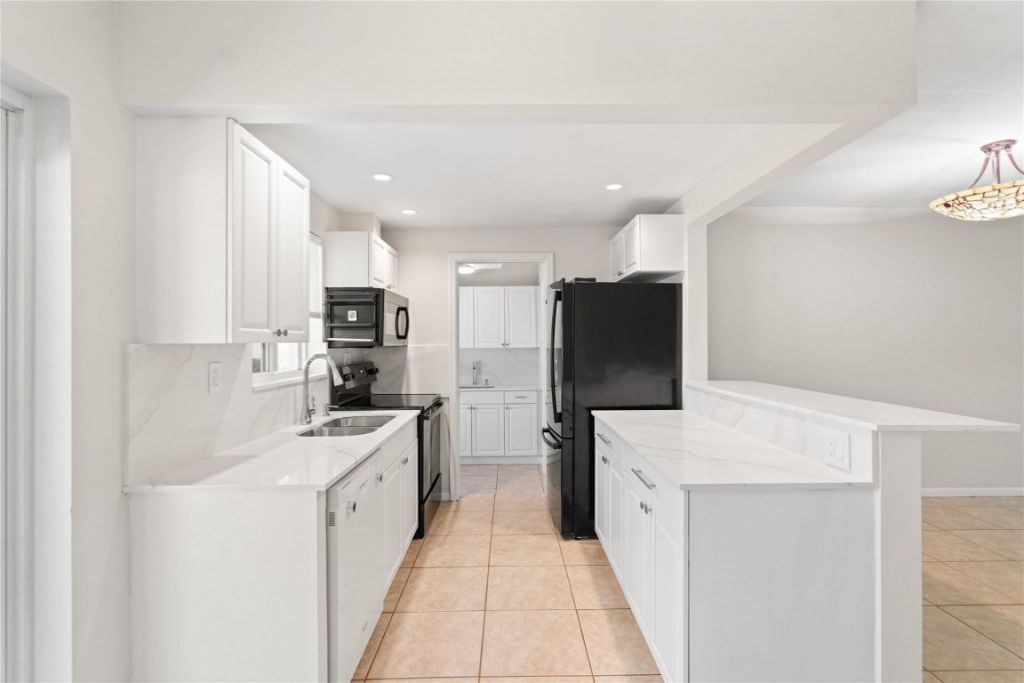 2616 Middle River Drive, Fort Lauderdale, FL 33306 Photo