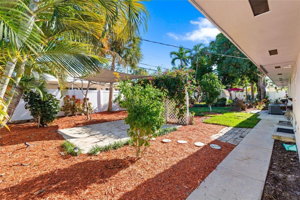 2616 Middle River Drive, Fort Lauderdale, FL 33306 Photo