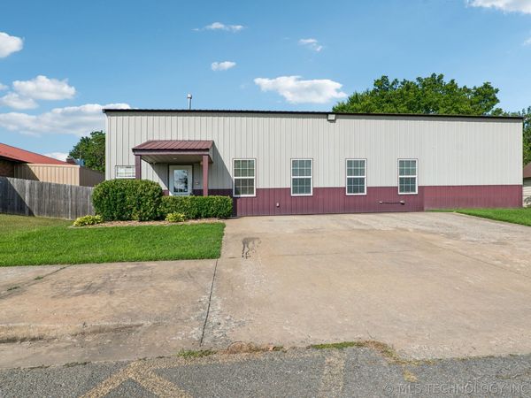 206 SE Railroad Street, Fort Gibson, OK 74434