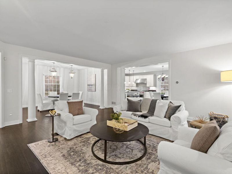 10 Pickett Place, New Albany, OH 43054 Photo 2