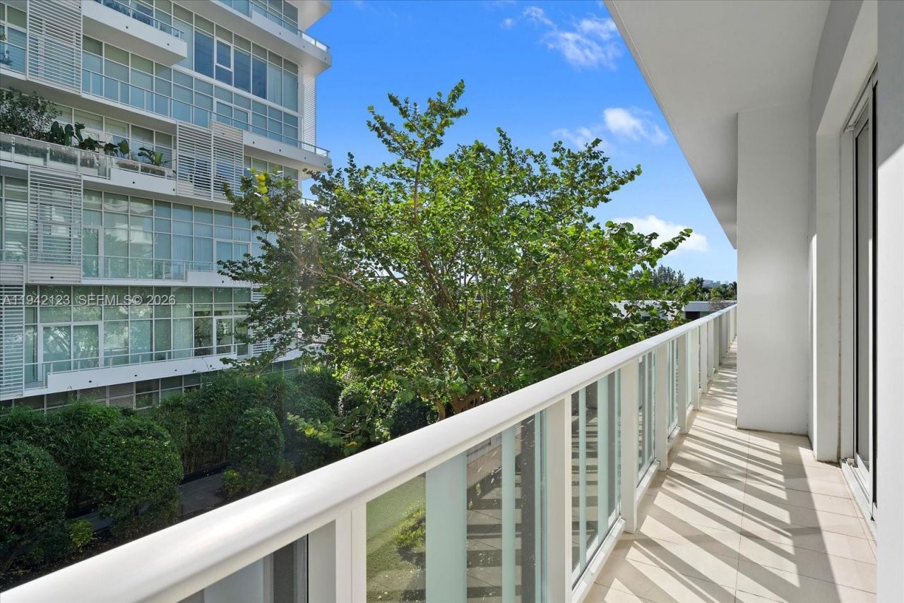 4701 N Meridian Ave, Unit 315, Miami Beach, FL 33140 Photo