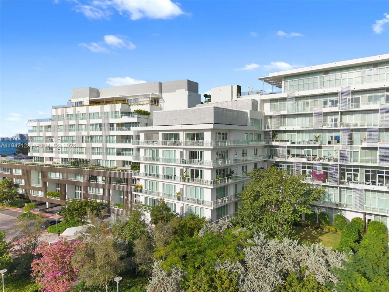 4701 N Meridian Ave, Unit 315, Miami Beach, FL 33140 Photo