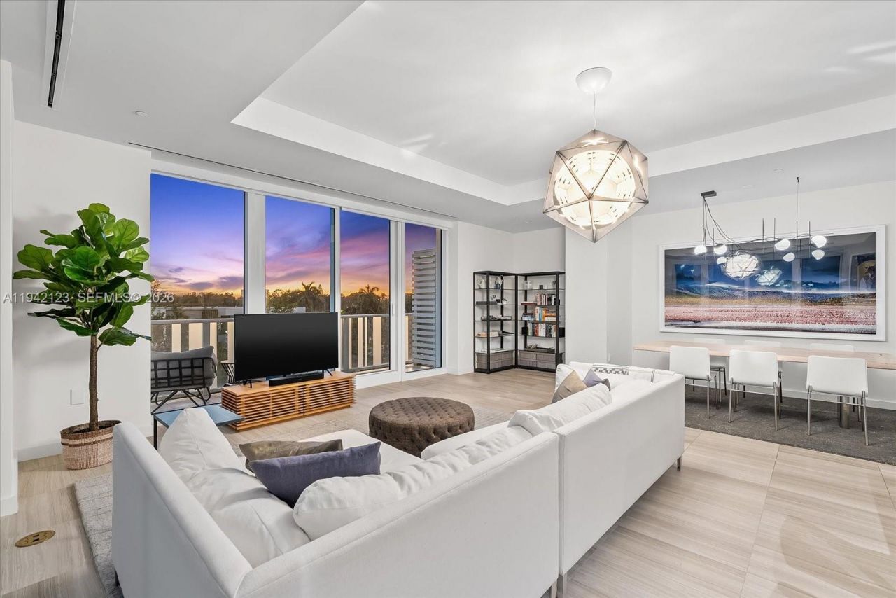 4701 N Meridian Ave, Unit 315, Miami Beach, FL 33140 Photo