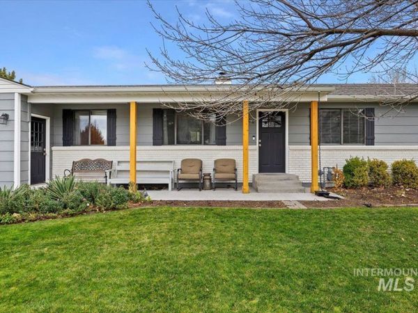 466 Carriage Ln, Twin Falls, ID 83301