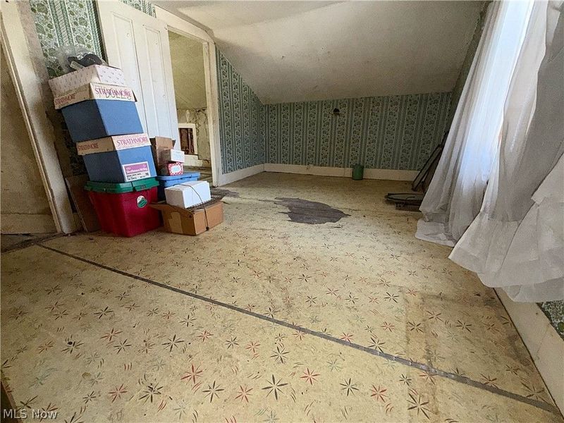 13661 W Spring Street, Burton, OH 44021 Photo 11