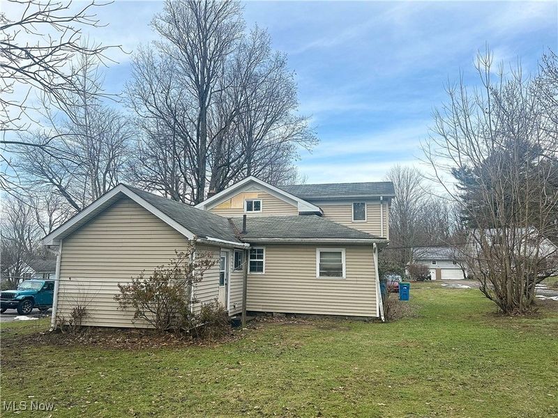 13661 W Spring Street, Burton, OH 44021 Photo 3