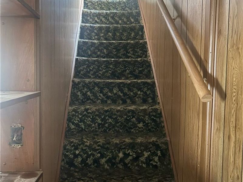 13661 W Spring Street, Burton, OH 44021 Photo 5