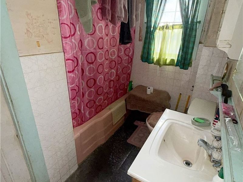 13661 W Spring Street, Burton, OH 44021 Photo 8