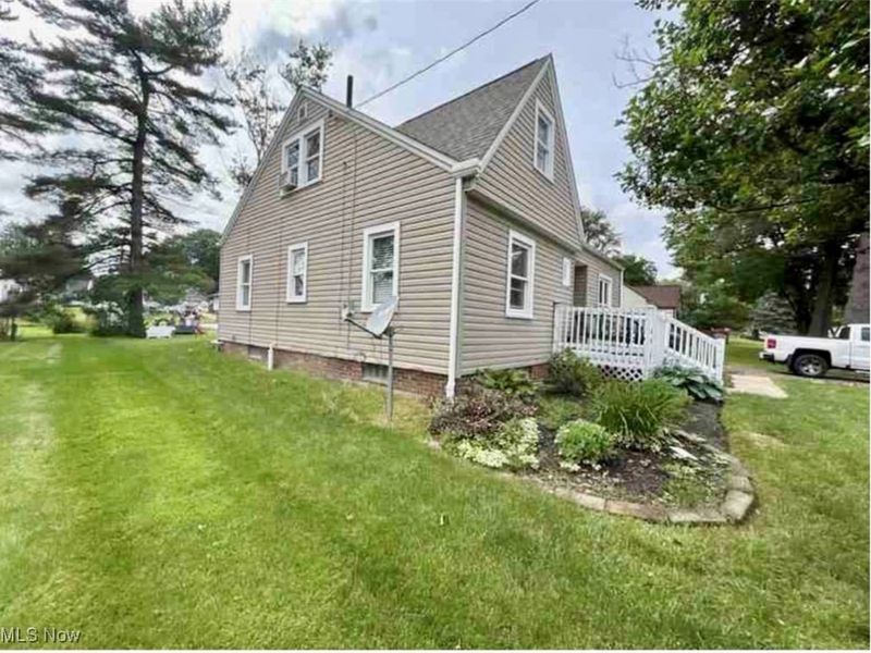 503 Locke Avenue SW, Massillon, OH 44646 Photo 2