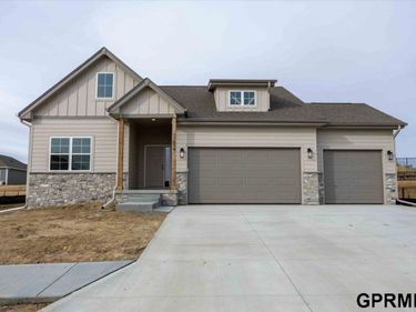 11663 S 125th Street, Papillion, NE 68046